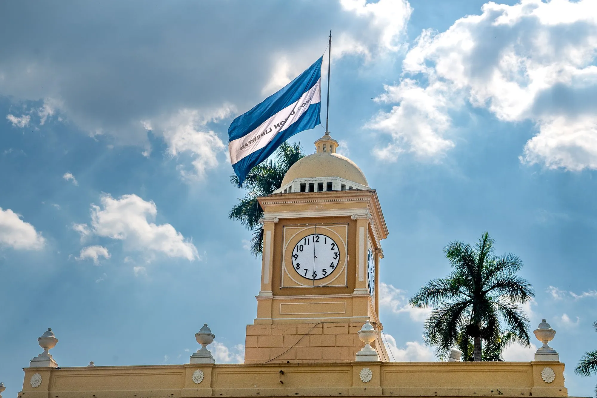 Cielos Eternos de El Salvador